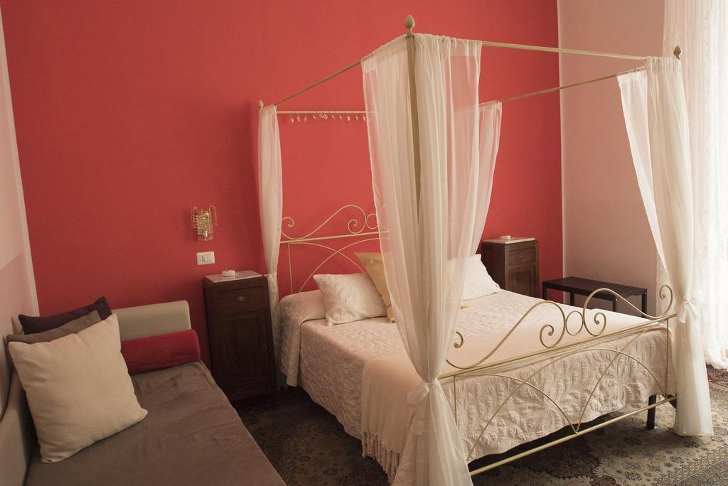 B&B Domus Garibaldi Salerno Ngoại thất bức ảnh